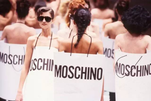 moschino相当于什么档次是奢侈品吗，moschino为什么这么贵